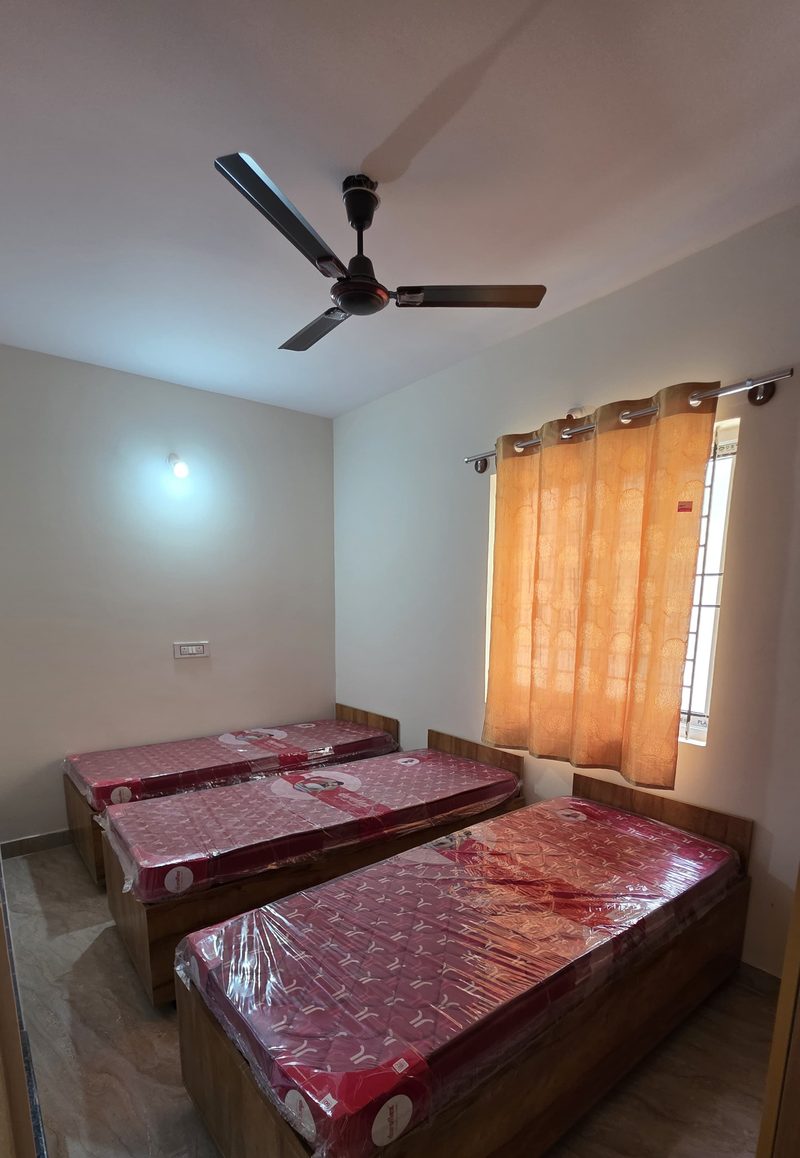 3-sharing premium room at NEXT Level PG Emerald